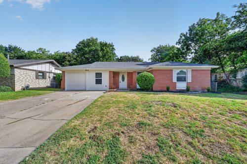 301 E Fuller Dr, Euless, TX, 76039-3845 | Card Image