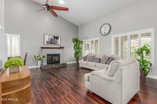 3721 E Dover St, Mesa, AZ, 85205-6152 | Card Image