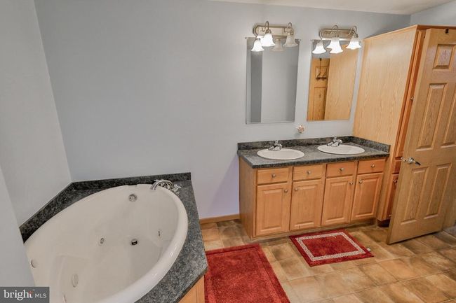 6295 Venture Ct, House other with 4 bedrooms, 4 bathrooms and null parking in Slatington PA | Image 38