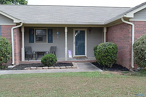151 Cooper Dr, Huntsville, AL, 35811-8746 | Card Image