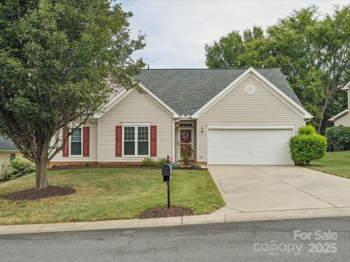 6507 Black Oasis Cir, Fort Mill, SC, 29708-8376 | Card Image