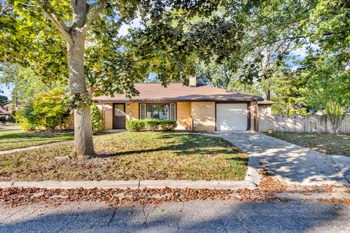 1012 Elmwood Ave, Jackson, MI, 49203-2817 | Card Image