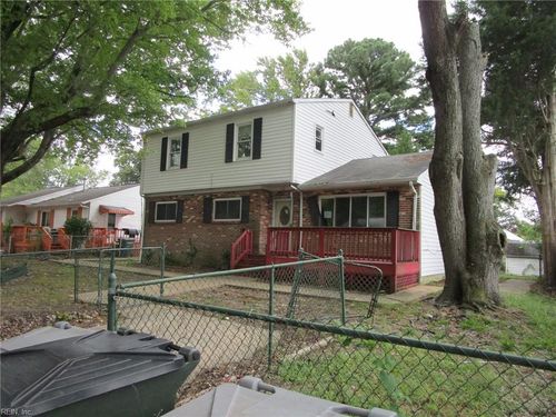 12 Kingslee Ln, Hampton, VA, 23669-1935 | Card Image