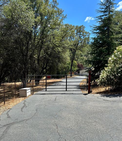 10273 Holcomb Drive, Grass Valley, CA, 95949 | Card Image