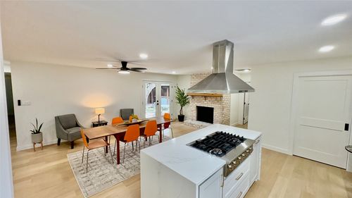 9920 Greenfield Dr, Dallas, TX, 75238-2602 | Card Image