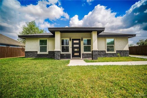 504 San Antonio Cir, Alamo, TX, 78516-9453 | Card Image