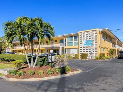 apt-b17-2155 Wood St, SARASOTA, FL, 34237-7924 | Card Image