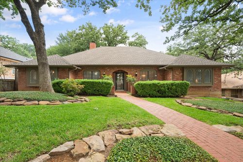 4003 Manorwood Ct, Arlington, TX, 76016-3227 | Card Image