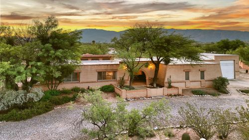 2560 N Jeanette Ave, Tucson, AZ, 85749-9019 | Card Image