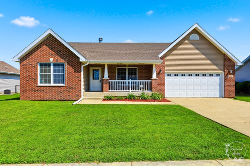 645 School Dr, Bourbonnais, IL, 60914-5535 | Card Image