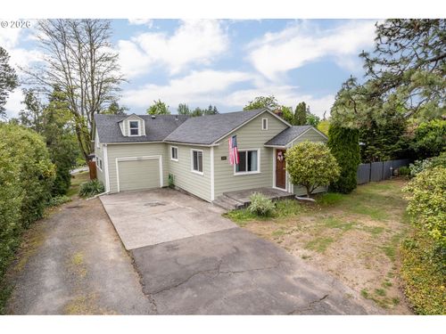 3403 Columbia Heights Rd, Longview, WA, 98632-5632 | Card Image