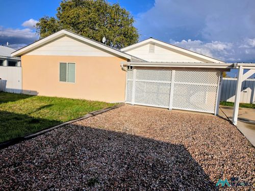 2420 Calle Dulce, Las Vegas, NM, 87701-4870 | Card Image