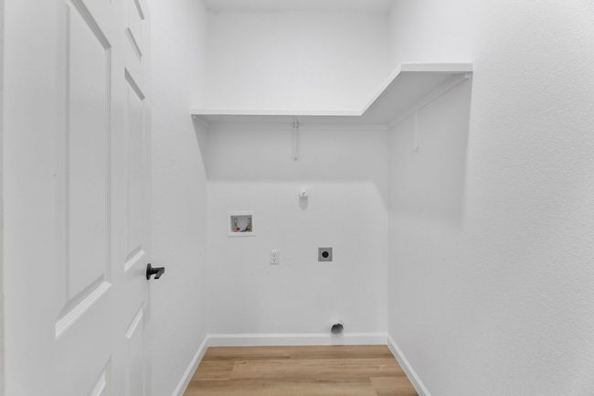 laundry room | Image 11