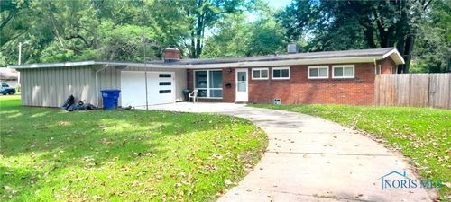 1834 Sandringham Dr, Toledo, OH, 43615-3932 | Card Image