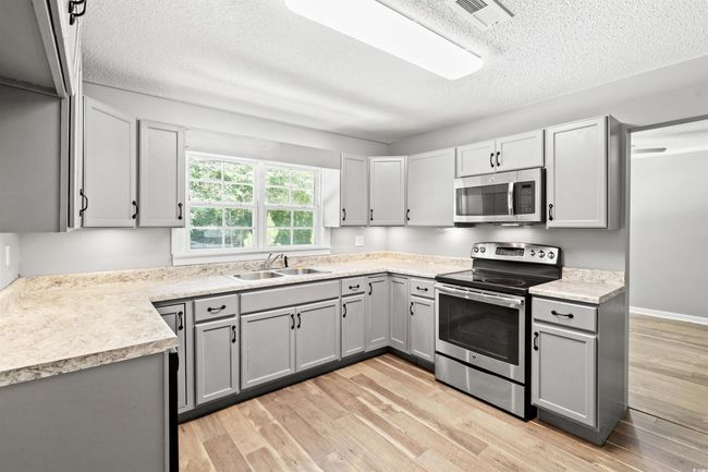 2415 Magnolia Ln, House other with 4 bedrooms, 2 bathrooms and 2 parking in Little River SC | Image 15