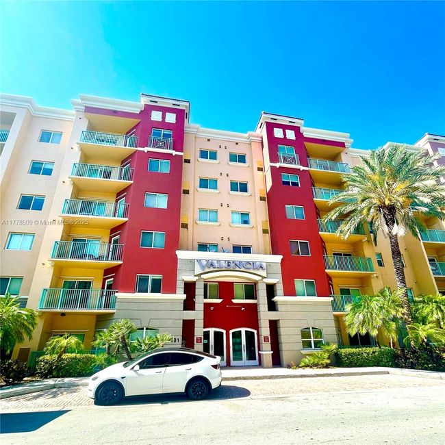 APT-429 - 6001 Sw 70 Th St, Condo with 3 bedrooms, 2 bathrooms and null parking in South Miami FL | Image 52