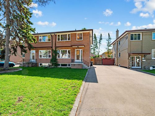 7 Crosby Ave, York, ON, M6S2P8 | Card Image