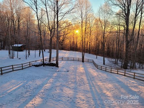 120 Spotted Fawn Ln, Waynesville, NC, 28785-0107 | Card Image
