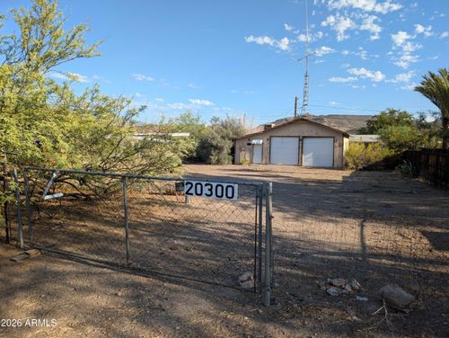 4-20300 E Emerald Dr, Black Canyon City, AZ, 85324-7524 | Card Image