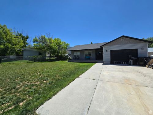 320 E 100 N, Manti, UT, 84642-1114 | Card Image
