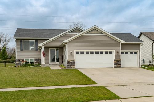 907 15th Ave Nw, Kasson, MN, 55944-1922 | Card Image