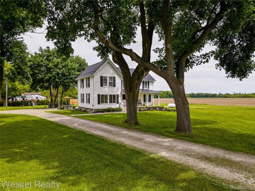 77050 Brown Rd, Bruce Twp, MI, 48065-2100 | Card Image