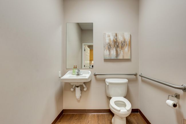Downstairs bathroom | Image 16