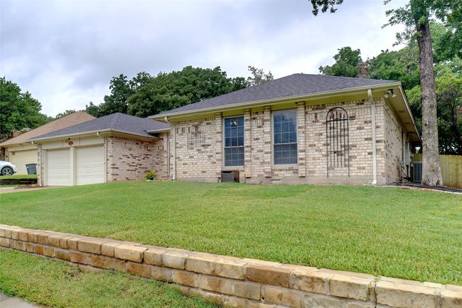 1000 Forest Trail Ct, House other with 4 bedrooms, 3 bathrooms and null parking in Euless TX | Image 23