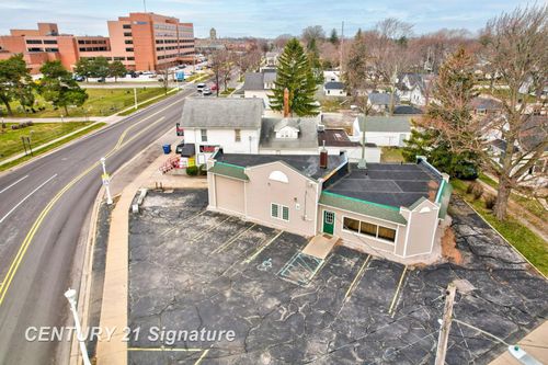 2019 Columbus Ave, Bay City, MI, 48708-6832 | Card Image