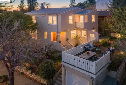 2121 Eunice St, Berkeley, CA, 94709-1450 | Card Image