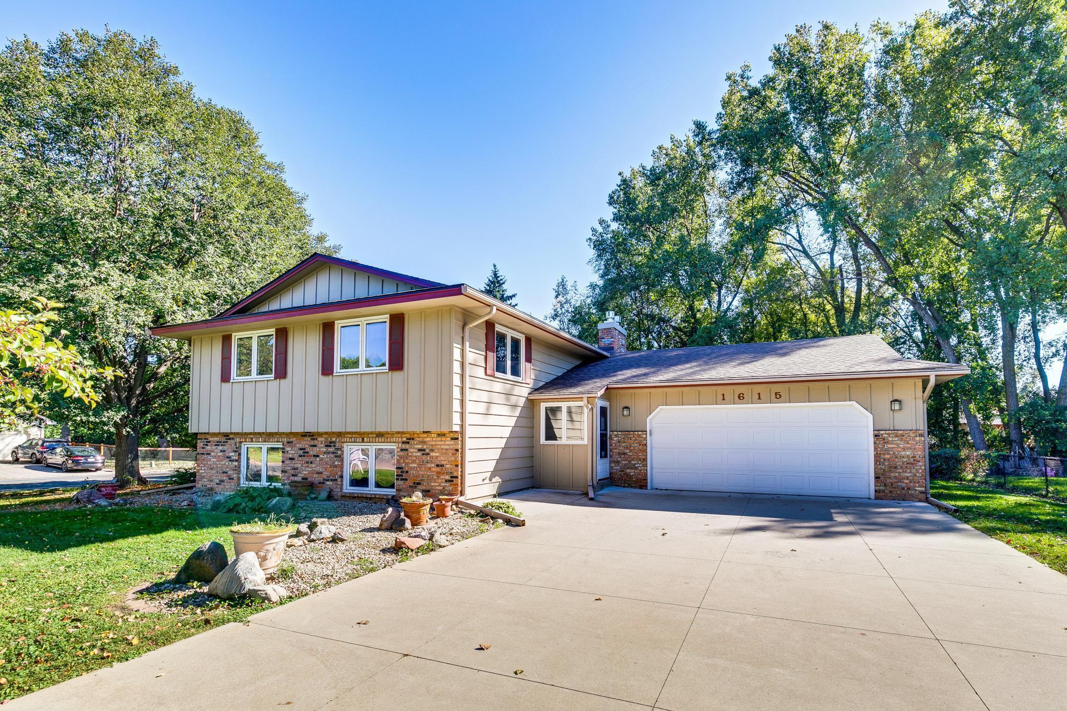 3rd St, Saint Paul, MN 55112