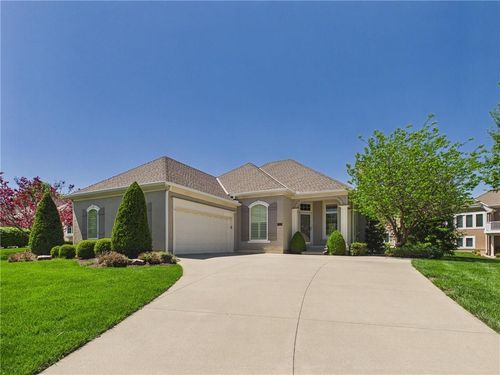 11844 S Hallet St, Olathe, KS, 66062-8018 | Card Image