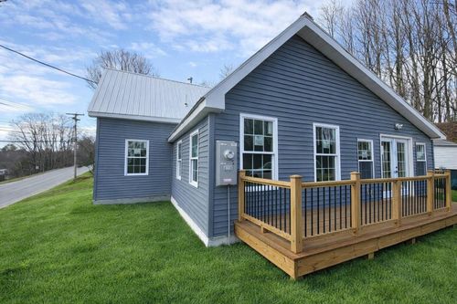 129 Town Farm Rd, Farmington, ME, 04938-5839 | Card Image