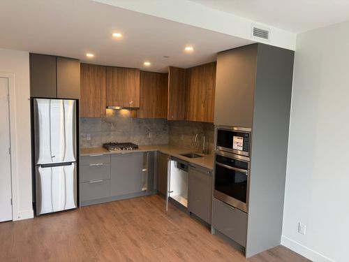 2306-13387 Old Yale Rd, Surrey, BC, V3T0V6 | Card Image