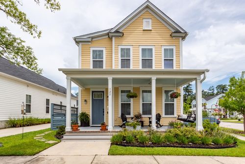 125 Sugarberry Way, Summerville, SC, 29485-7473 | Card Image