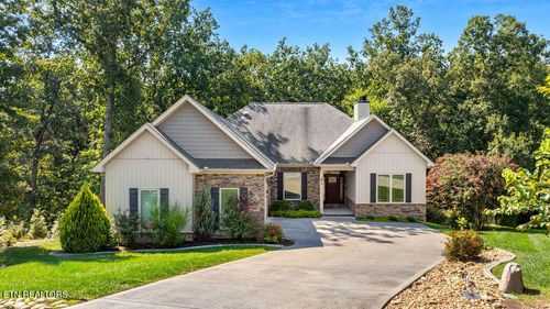 111 Osage Ct, Loudon, TN, 37774-3228 | Card Image