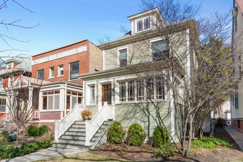 5231 N Lakewood Ave, Chicago, IL, 60640-2220 | Card Image