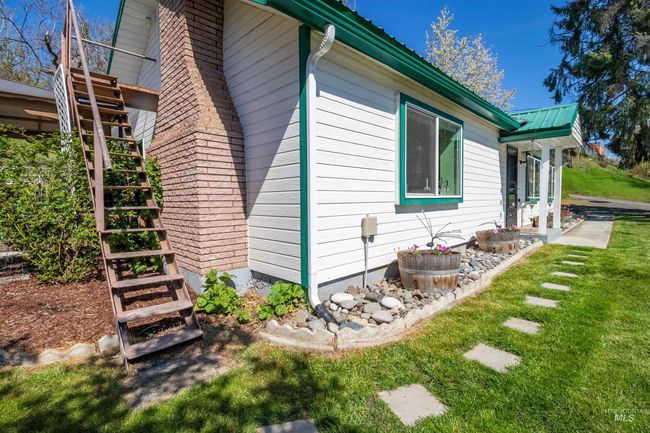 305 3 Rd St, House other with 2 bedrooms, 2 bathrooms and null parking in Juliaetta ID | Image 32