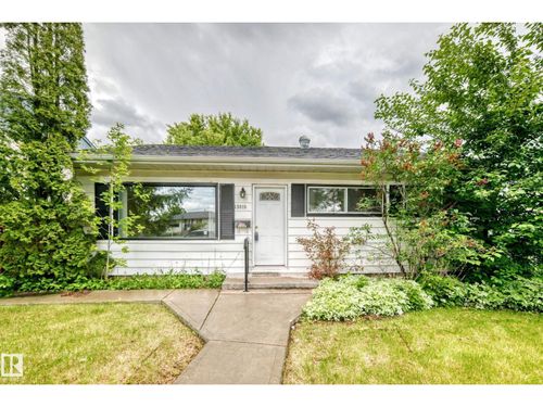 13215 132 Ave Nw, Edmonton, AB, T5L3R4 | Card Image