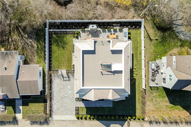 10 Stimpson St, House other with 5 bedrooms, 7 bathrooms and 4 parking in Middletown RI | Image 44