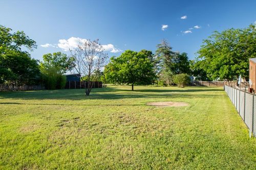 504 E Creek St, Fredericksburg, TX, 78624-4602 | Card Image
