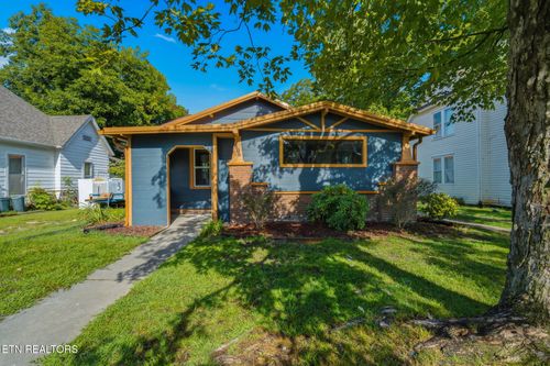 906 Pennsylvania Ave, Etowah, TN, 37331-1332 | Card Image