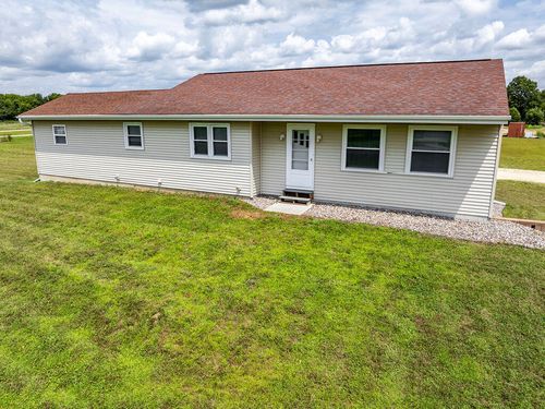 W8324 County Road Z, Onalaska, WI, 54650-9777 | Card Image