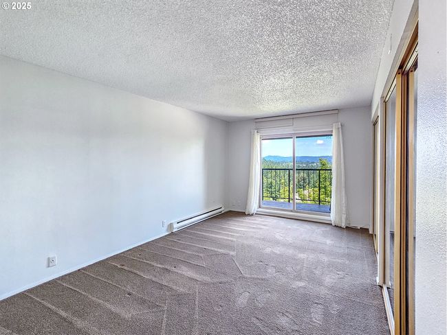 BLDG-25 - 213 Oswego Smt, Condo with 2 bedrooms, 2 bathrooms and 1 parking in Lake Oswego OR | Image 22