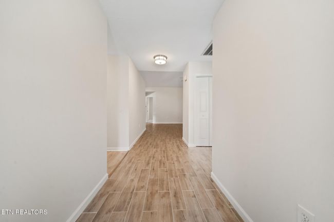 7117 Allison Way, Condo with 2 bedrooms, 2 bathrooms and 2 parking in Knoxville TN | Image 4
