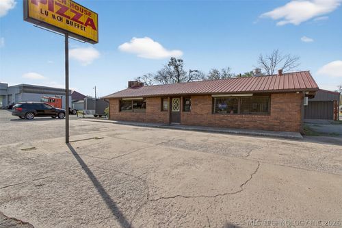 224 W Main St, Locust Grove, OK, 74352-5189 | Card Image