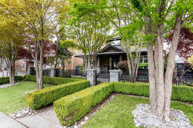 3745 Oxford Street, House other with 6 bedrooms, 4 bathrooms and 3 parking in Burnaby BC | Image 2