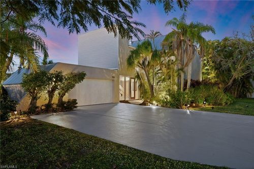 725 El Dorado Pkwy W, Cape Coral, FL, 33914-7248 | Card Image