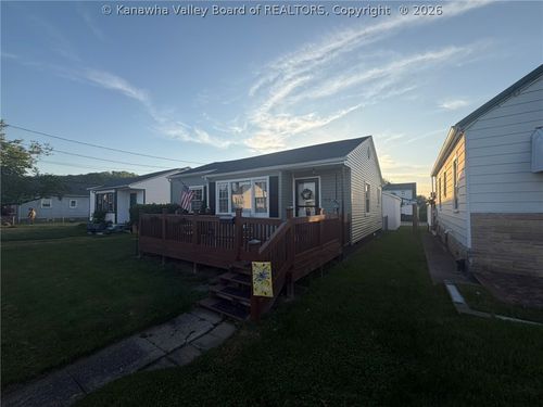 313 21st Street, Dunbar, WV, 25064 | Card Image