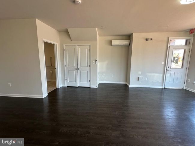 10096 Market St, Home with 0 bedrooms, 1 bathrooms and null parking in Manassas VA | Image 5